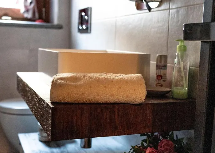 La Lune De Saint George Hone